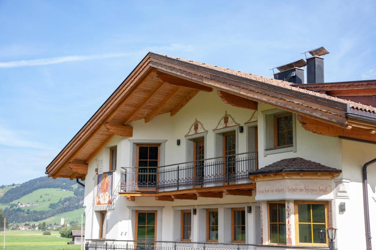 Peil Highend-Basic Apartments San Candido Exterior foto