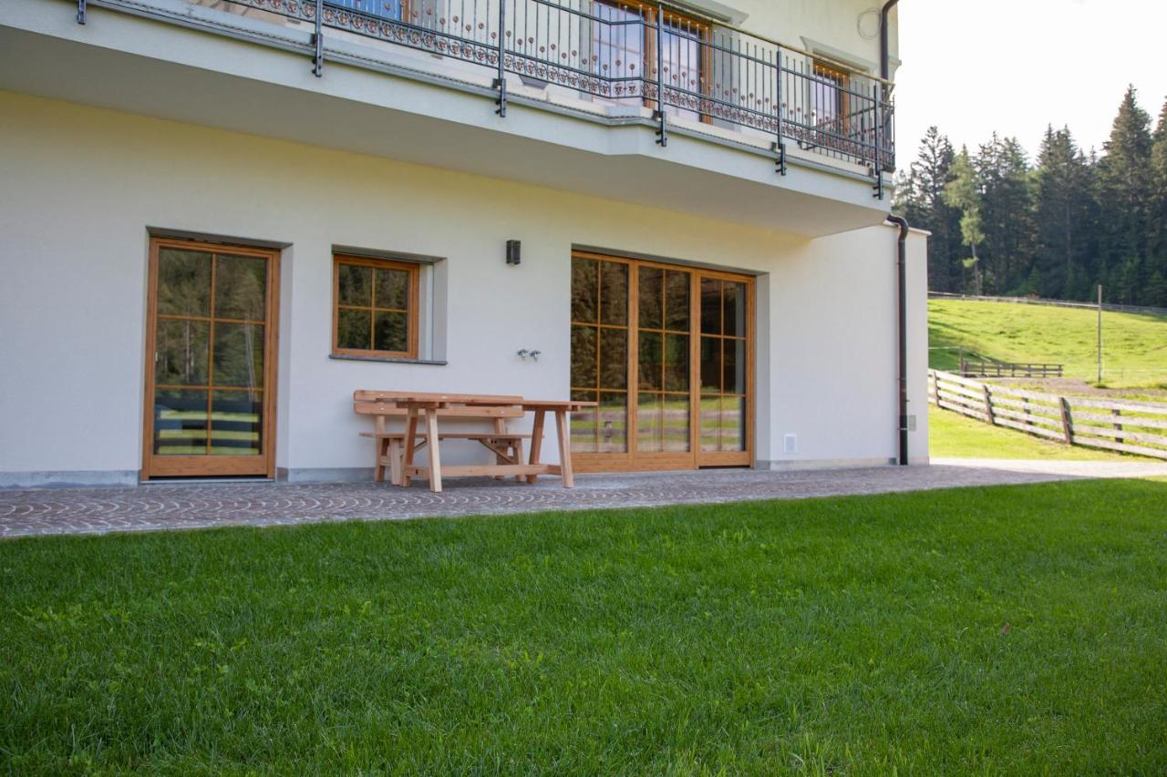 Peil Highend-Basic Apartments San Candido Exterior foto